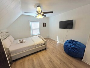 3 Schlafzimmer, Bügeleisen/Bügelbrett, WLAN, Bettwäsche