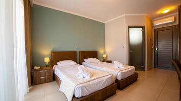 Kamar Twin Standar, balkon | Wi-Fi gratis