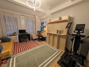 Fitness facility - Large 1-bedroom apartment in beautiful Upper East Side of Manhattan. (New York)