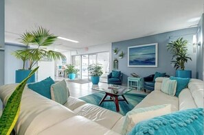 TV - Direct Oceanfront Condo & lg balcony. All new & unbeatable views from every rm! (Satellite Beach)