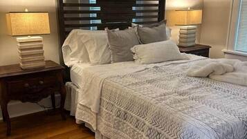 2 bedrooms, iron/ironing board, WiFi, bed sheets