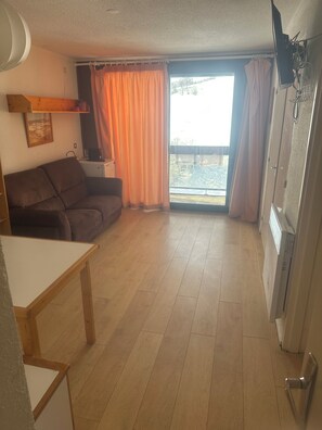 Living area - Corbier ski resort, summer and winter vacation rentals (Le Corbier)