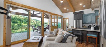 The Cliff House also serves as a guest house for additional rental for Overlook