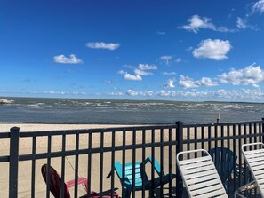 Beach - Cozy Condo with Gorgeous Lake View in Port Clinton, OH (Port Clinton)