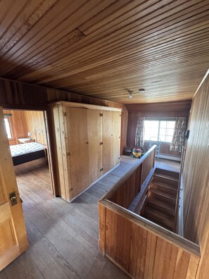 4 bedrooms, in-room safe, iron/ironing board, travel cot