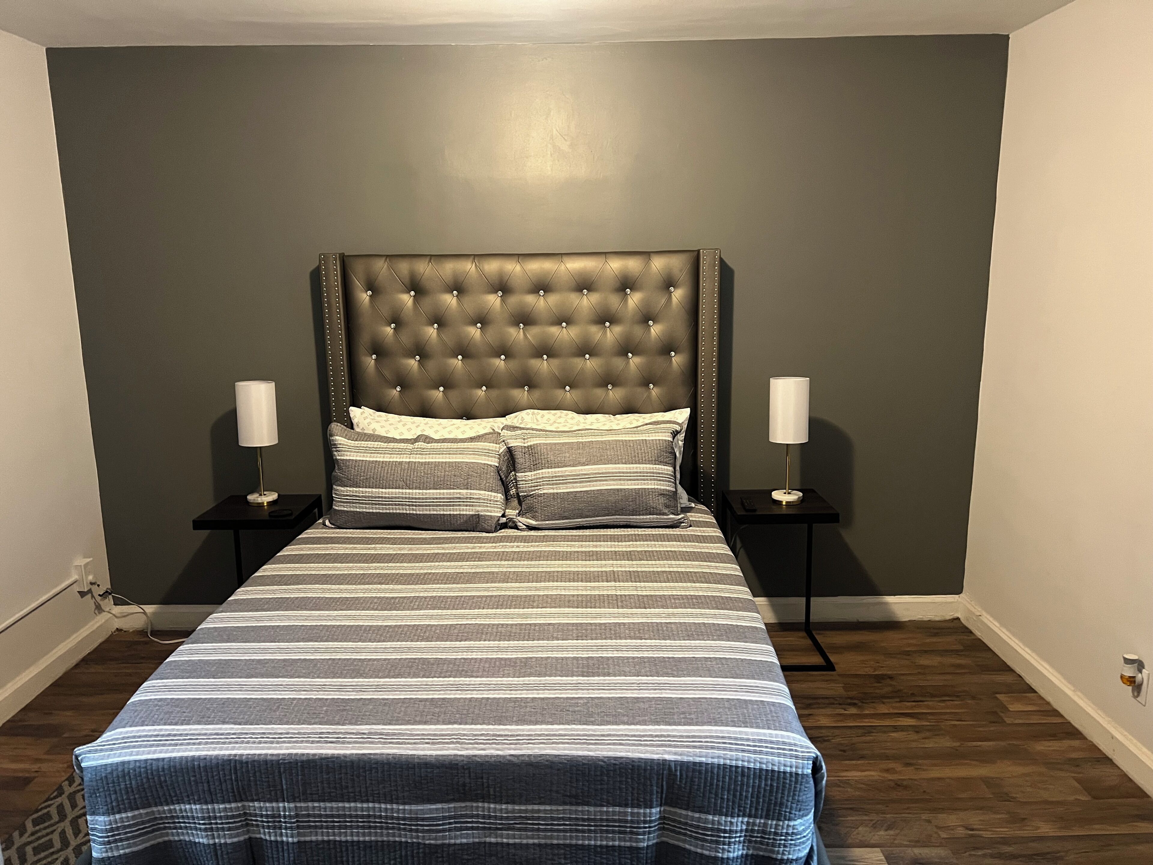 Fer et planche à repasser, Wi-Fi, draps fournis