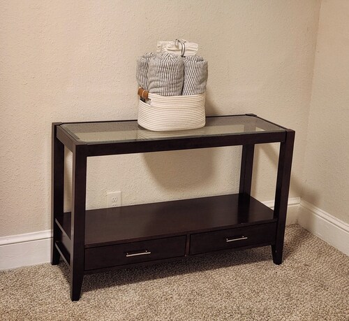 Private 2BR Apartment w/ Private Entrance – Entire Upstairs Unit