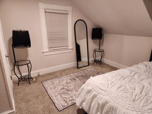 2 quartos, ferros/tábuas de passar roupa, Wi-Fi de cortesia