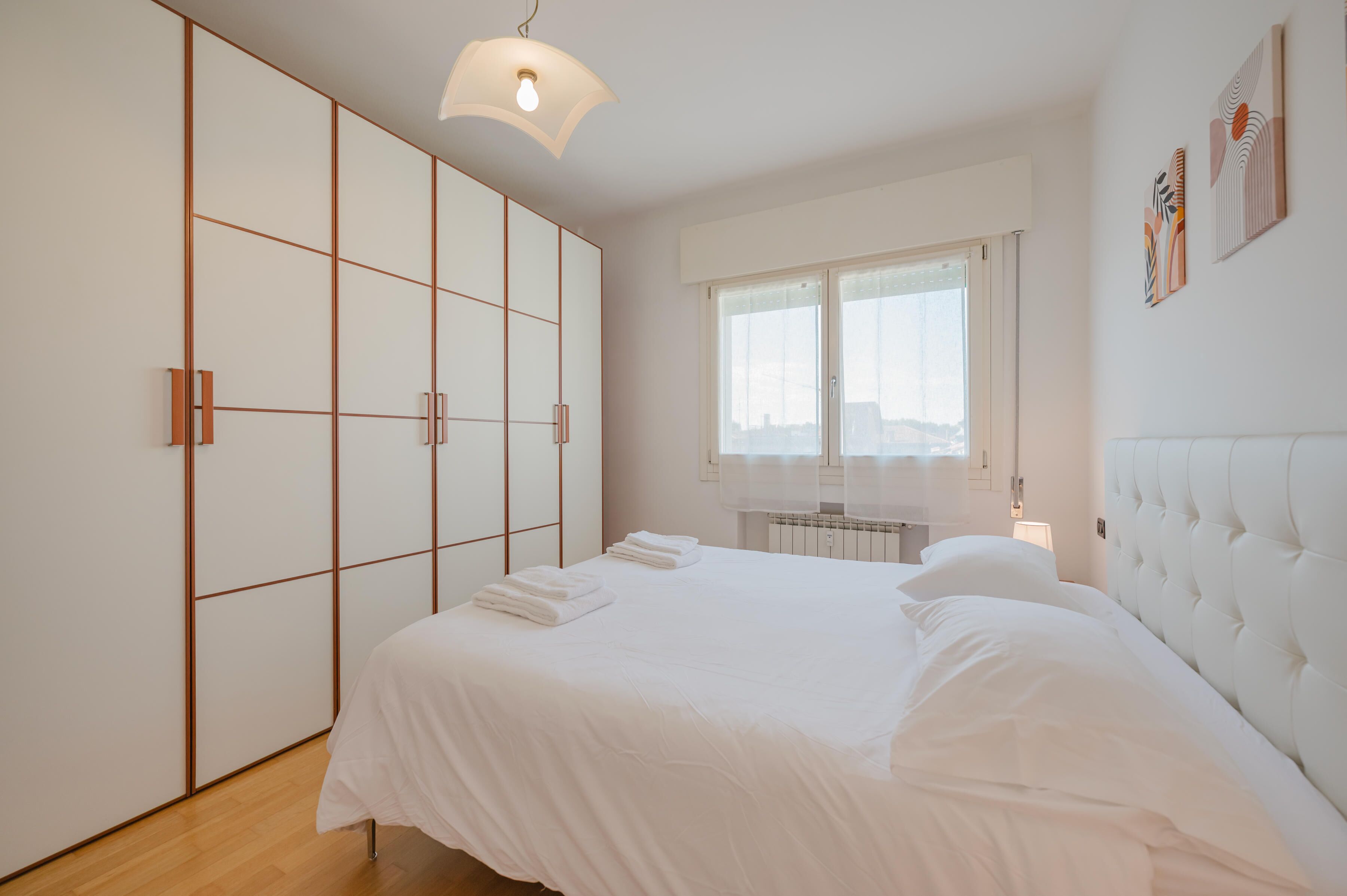 高級公寓, 露台, 庭園景 | 高級寢具、羽絨被、遮光窗簾/窗簾、免費 Wi-Fi