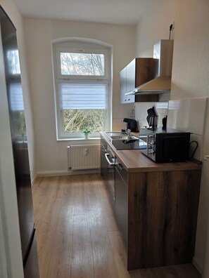 Private kitchen - Cozy 3-room apartment near the center (Magdeburg)