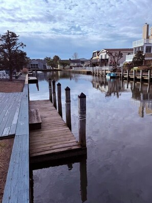 Marina - Waterfront, Dock, Deck, Walk to the Beach, bring your kayaks/boat! (South Bethany)