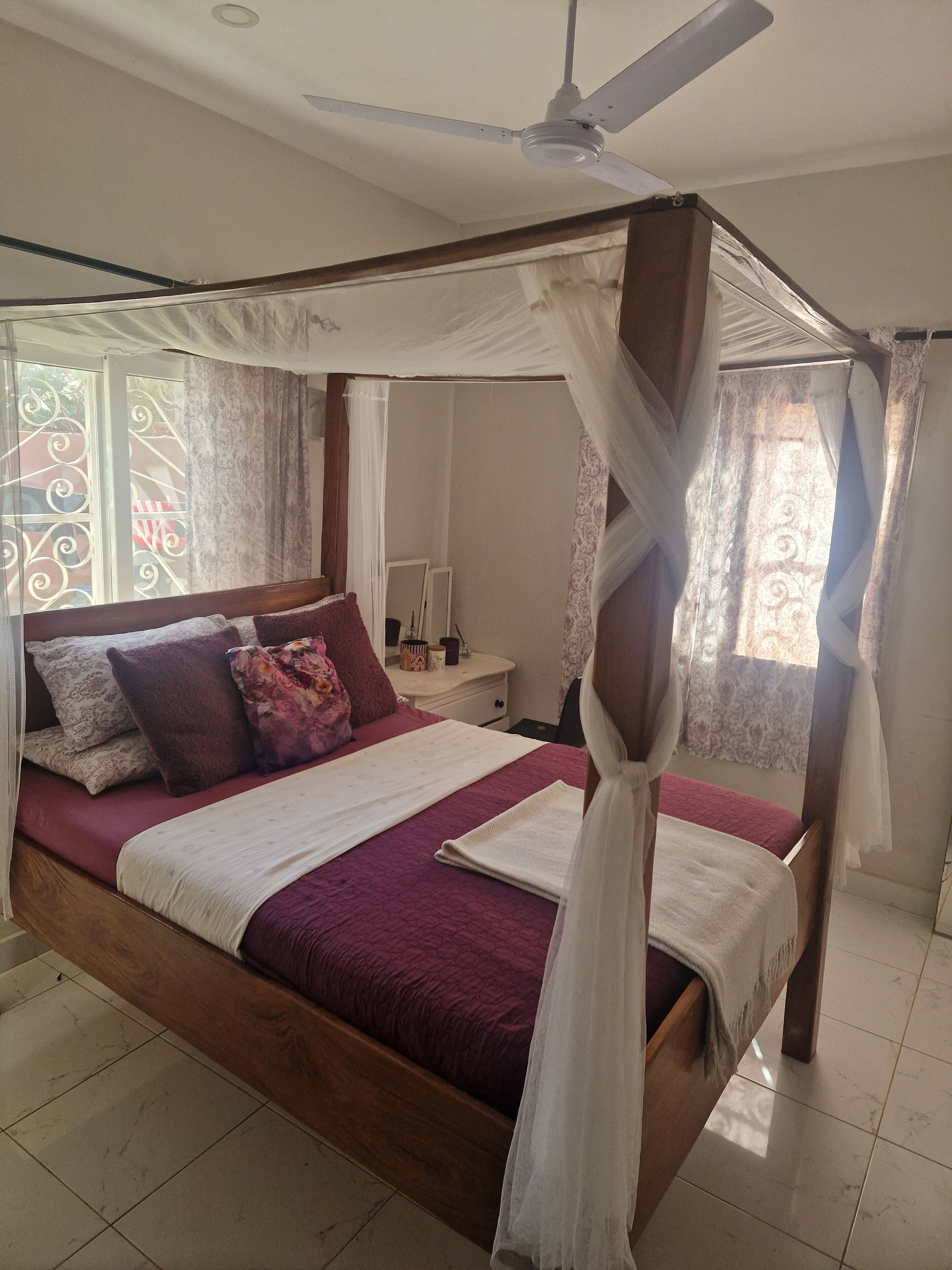 3 bedrooms, iron/ironing board, WiFi