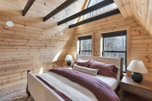 WiFi, bed sheets - Modern A-Frame Cabin | Game Room | Near Lake & Ski (Tobyhanna Township)