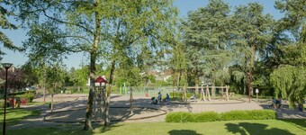 Large duplex in city center for 10 or more people; 2 steps from leisure activities