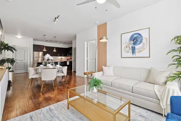 Apartment, Balcony | Living area