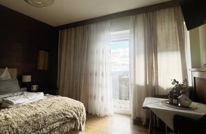 8 chambres, accès à Internet, literie fournie