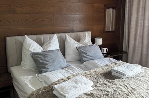 8 chambres, accès à Internet, literie fournie