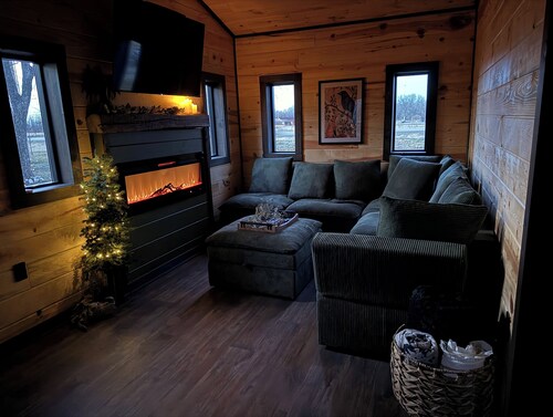 Unplug & Unwind: Private Country Cabin Escape with Hot Tub & Private Deck