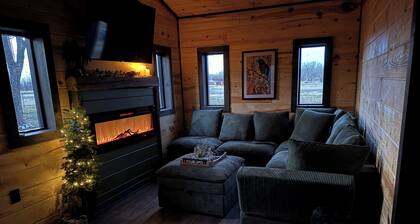 Unplug & Unwind: Private Country Cabin Escape with Hot Tub & Private Deck