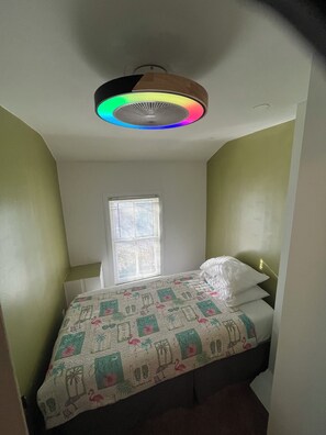 Bügeleisen/Bügelbrett, WLAN, Bettwäsche