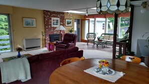 Interior - The Sanctuary- a lovely 2-bedroom home on a sweet quiet tidal cove in Freeport (Freeport)