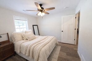 2 bedrooms, WiFi, bed sheets