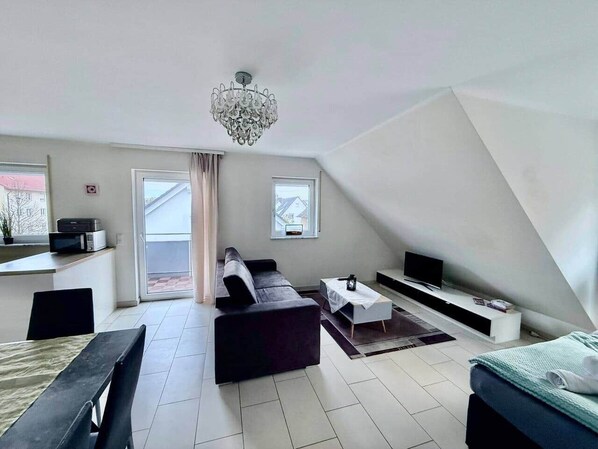 Living area - Deluxe Apartment Diamond (Friedrichshafen)