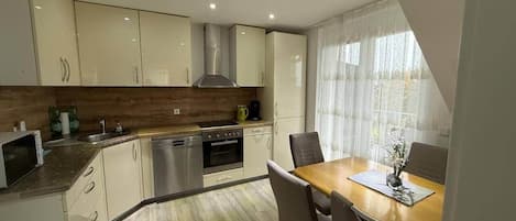 Fridge, microwave, oven, stovetop