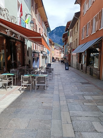 Exterior. le savoyard