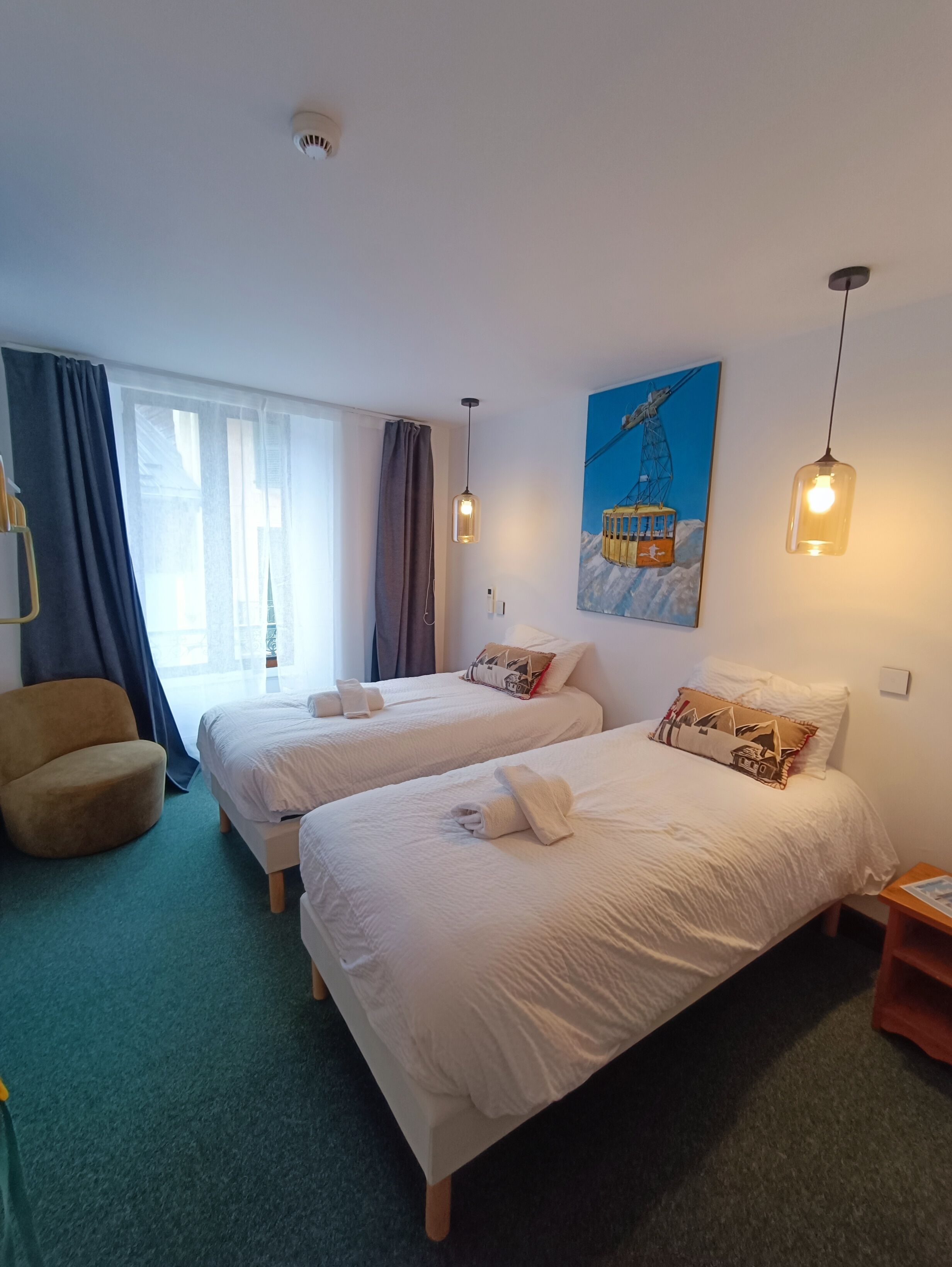Comfort Double or Twin Room | Peralatan tempat tidur premium, busa memori, langsir/tirai gelap terus 