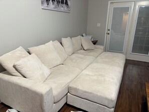 Interior - Simple Comfort 2-bedroom home 4.5 miles from the Augusta National Golf Course! (Augusta)