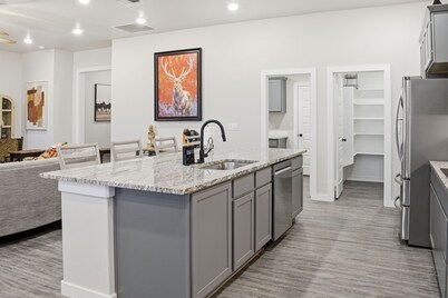 Right at Home-Midland Mockingbird Ridge