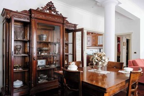 Dining - Luxury Palermo Apartment w/ Hot Tub & City Center Access (Palermo)