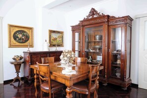 Dining - Luxury Palermo Apartment w/ Hot Tub & City Center Access (Palermo)
