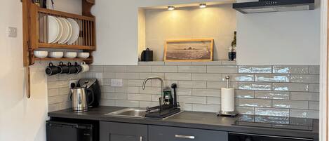 微波炉、烤箱、炉灶