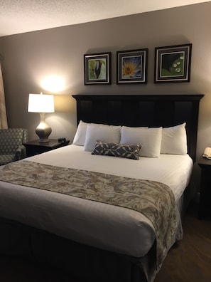 Iron/ironing board, Internet, bed sheets