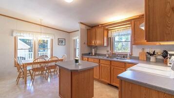 Microwave, oven, stovetop