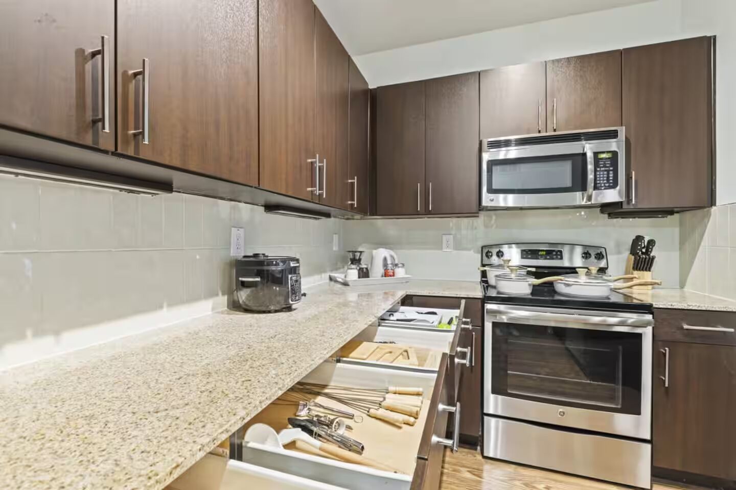 شقة - بشرفة | مطبخ خاص | ماكينة لصنع القهوة/الشاي