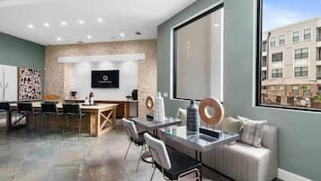 Apartment, Balcony | Dining