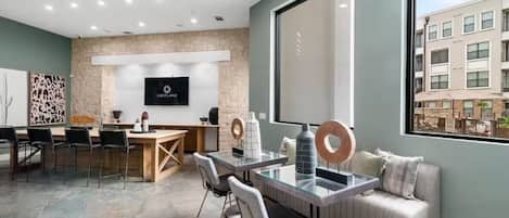 Apartment, Balcony | Dining