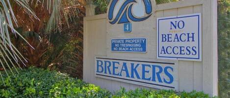 Property sign entrance Breakers 324 Hilton Head SC