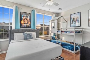 3 chambres, fer et planche à repasser, lit parapluie, Wi-Fi gratuit