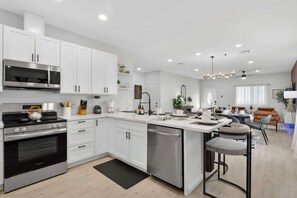 Fridge, microwave, oven, stovetop - Spacious & Stylish North Las Vegas Villa! (North Las Vegas)