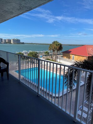 Piscine extérieure, piscine chauffée