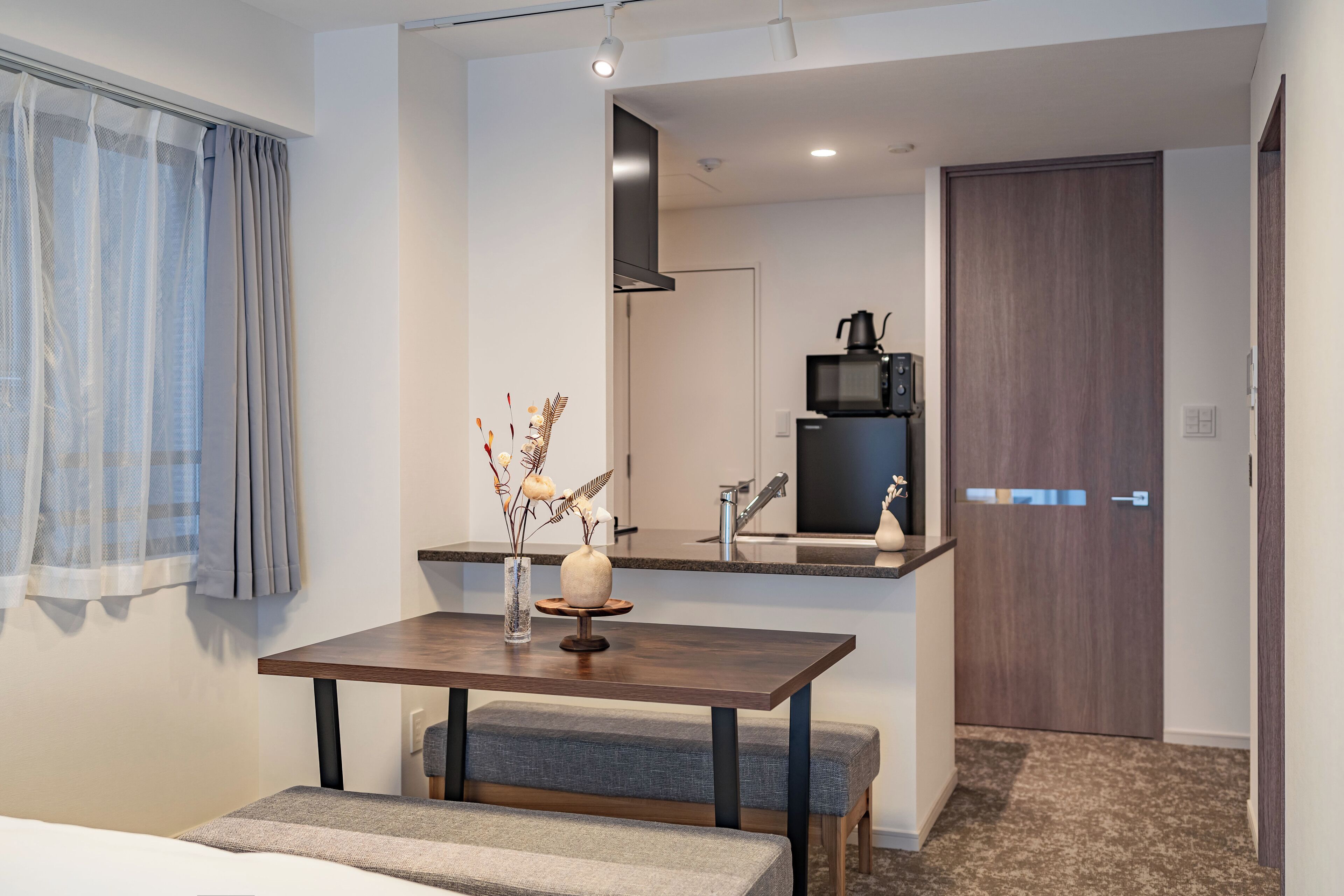 Deluxe Room, Non Smoking (B) | Interior
