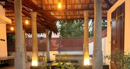 3-bedroom villa Authentic Chettinad Heritage in Heart of Karaikudi