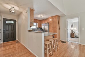 Interior - Luxury Resort Home in Helen.View, games, 1mile to town. (Helen)