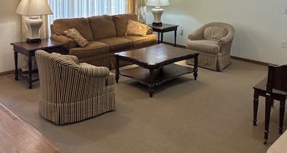 The Perfect Gathering Place, 8 Bedrooms, Room to Relax & Reconnect