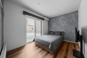 Apartment | Desk, iron/ironing board, cribs (free), WiFi (free) - TDR Toti Design Room (Furano)