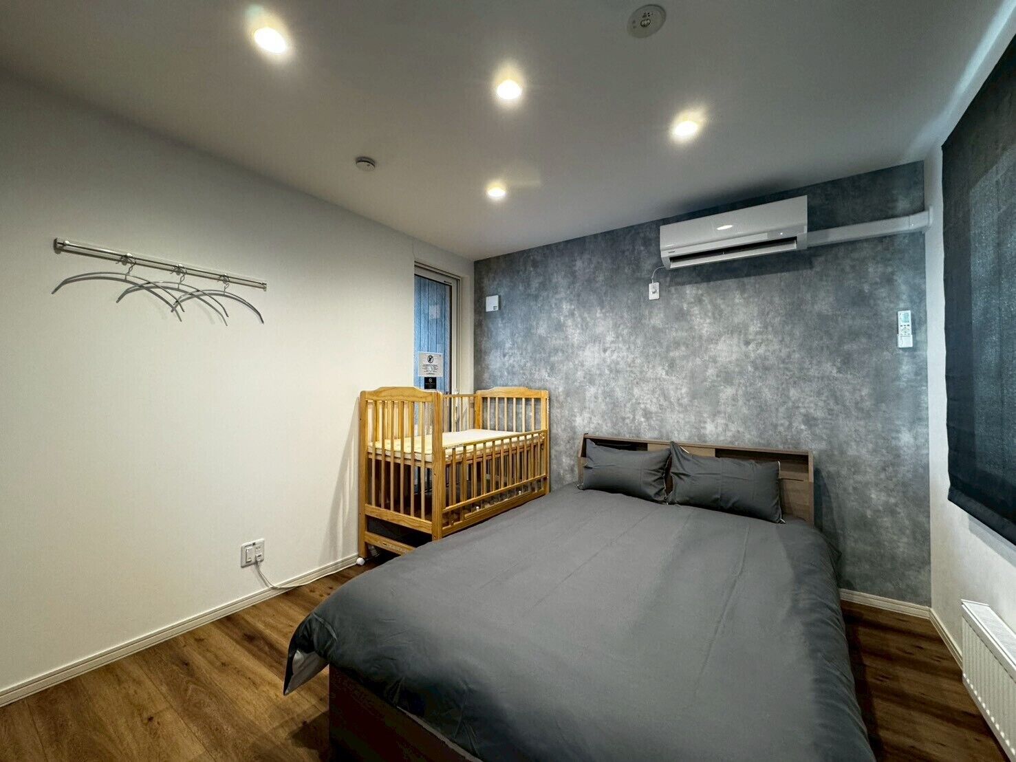 Desk, iron/ironing board, free WiFi